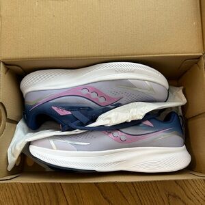 Saucony Sneakers